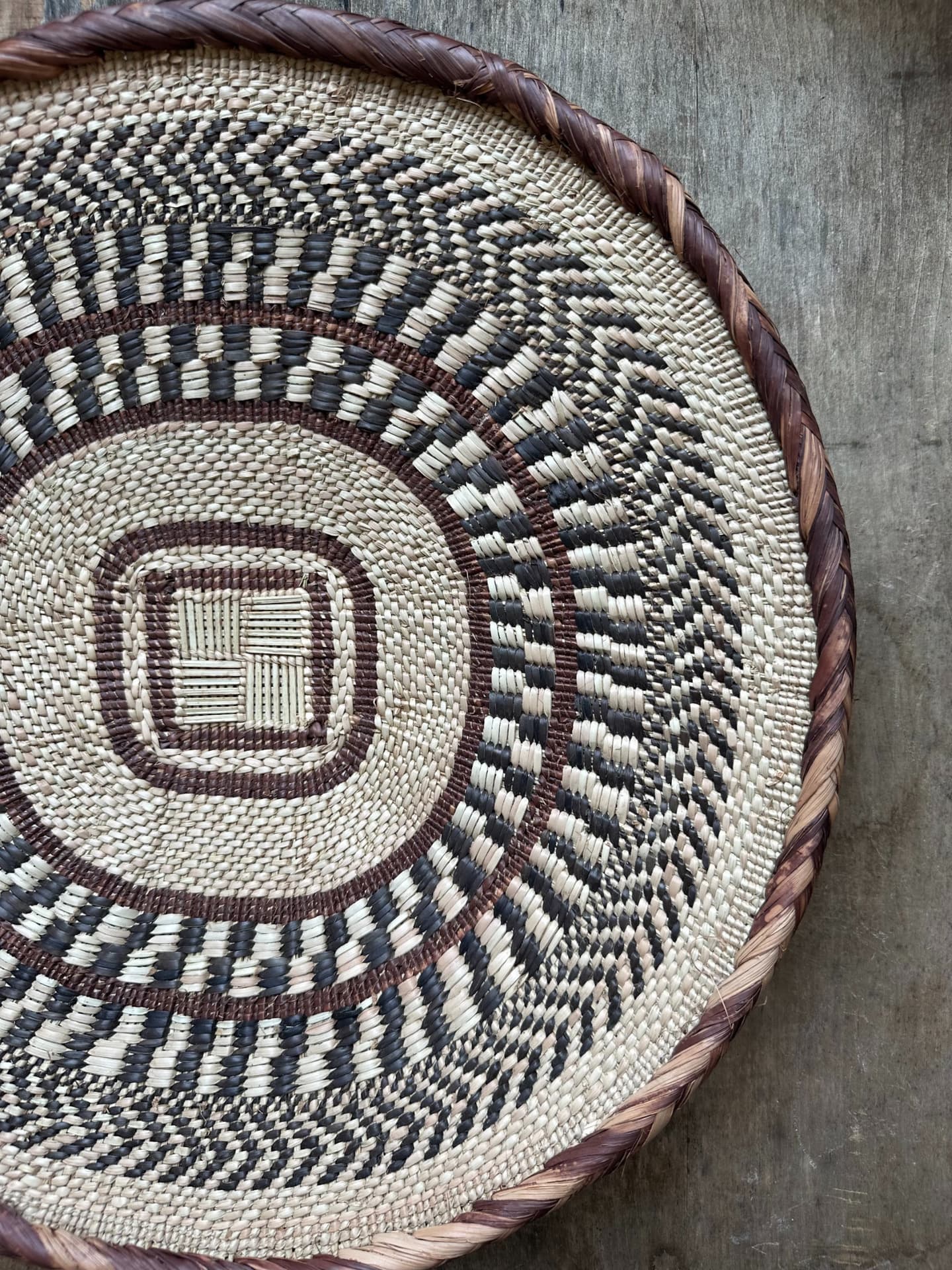 アフリカンバスケット