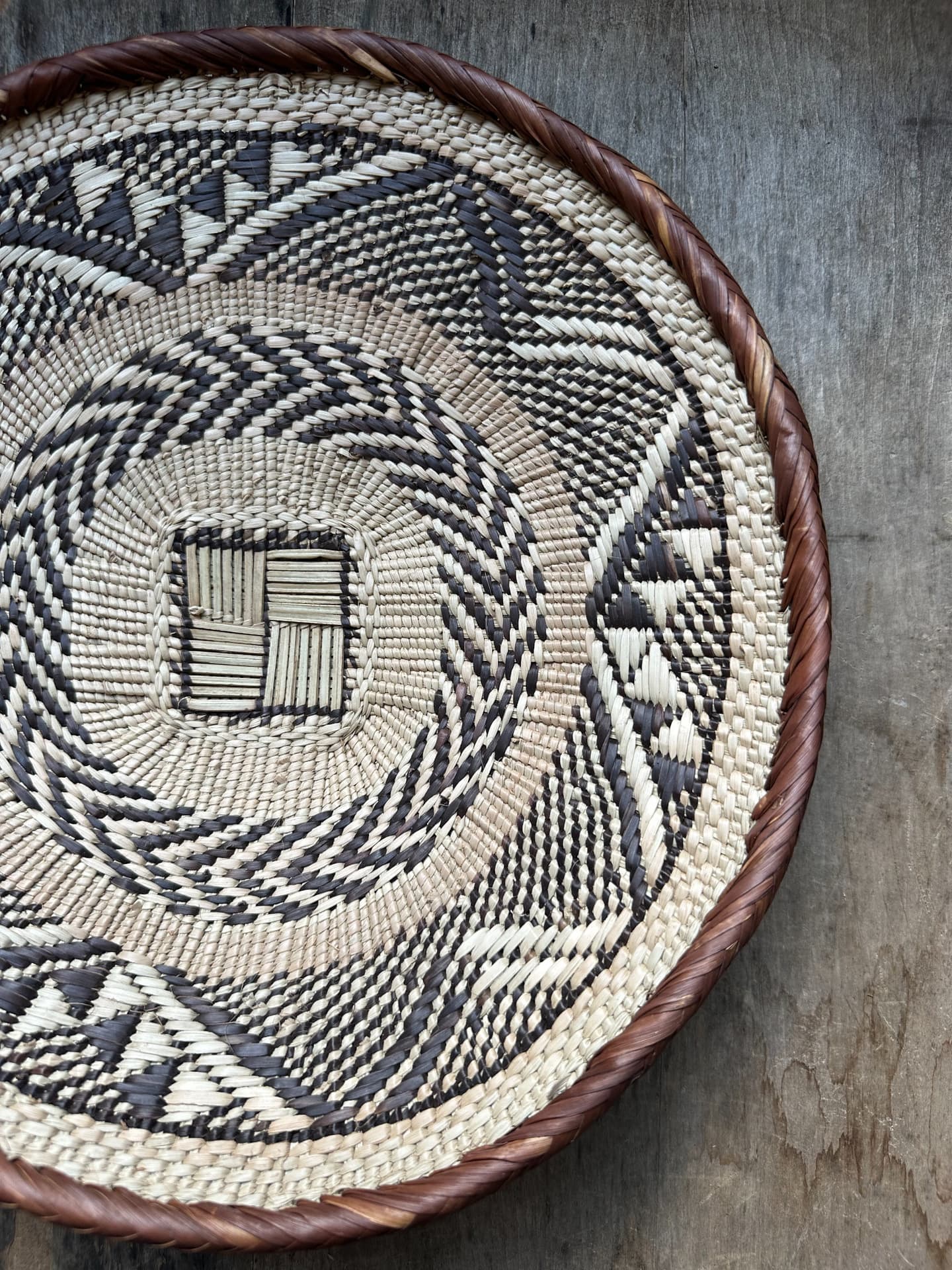 アフリカンバスケット