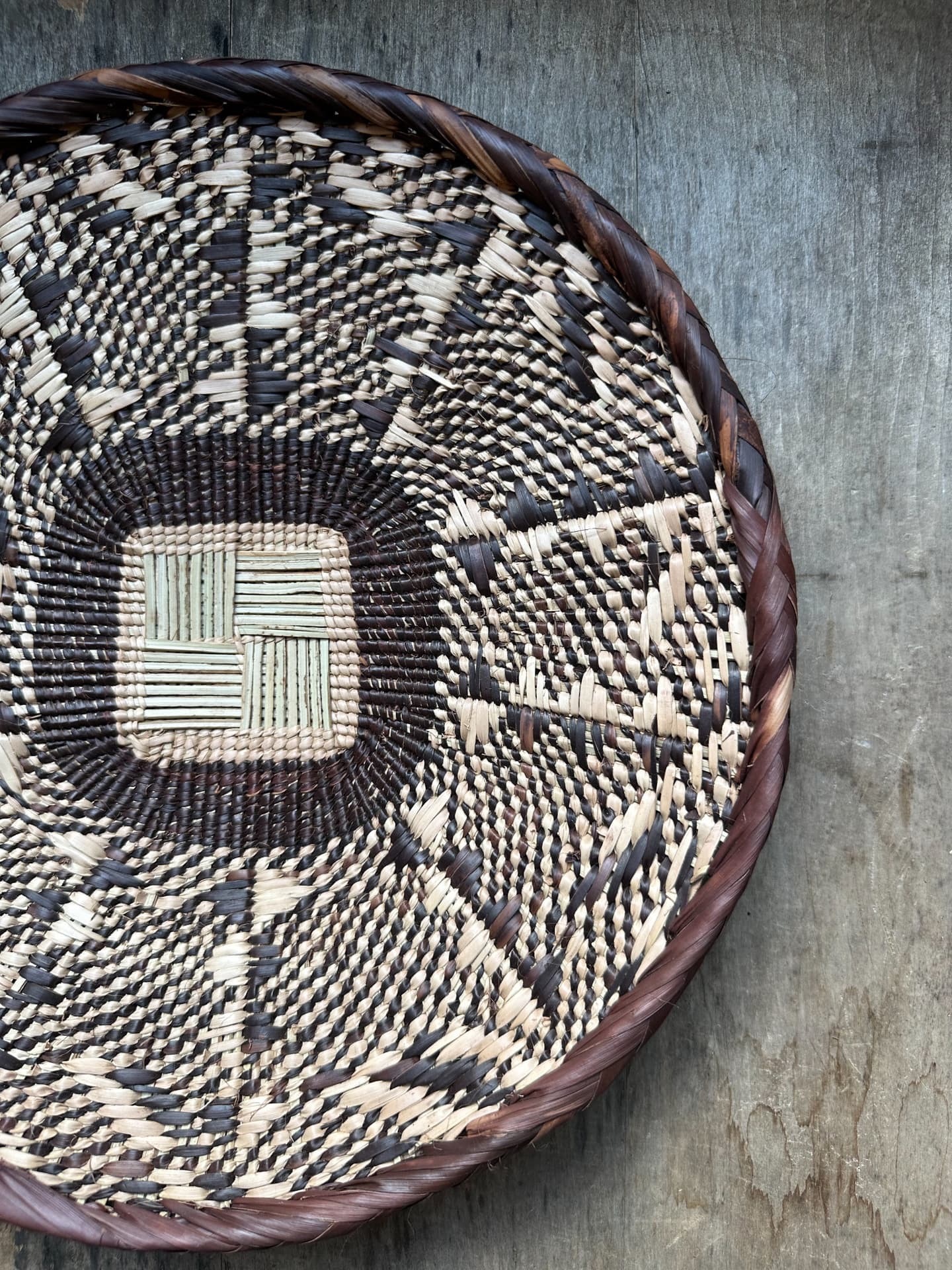 アフリカンバスケット