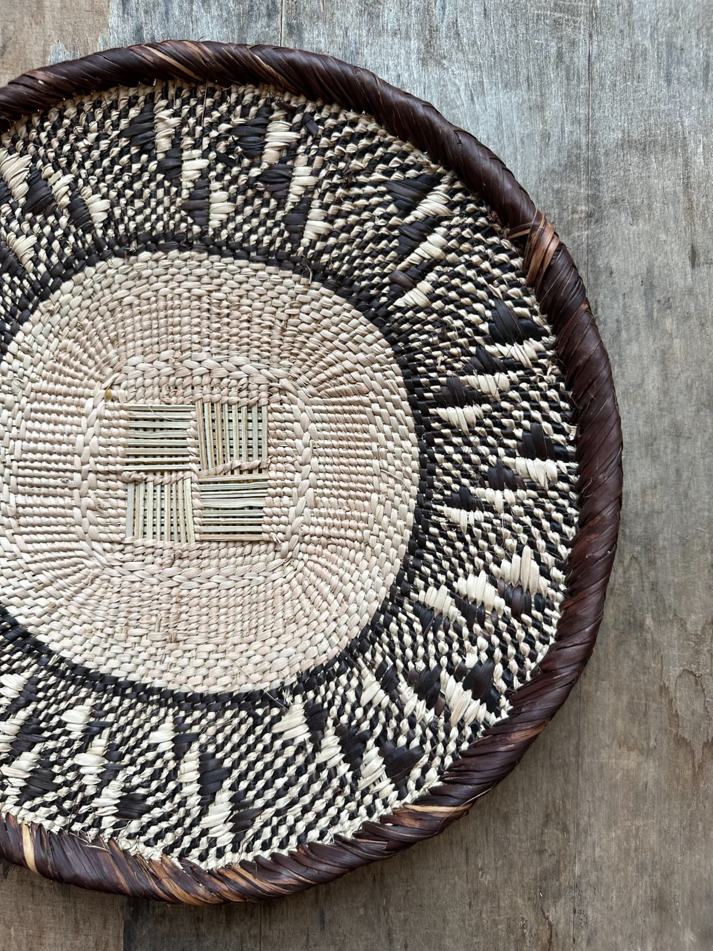 アフリカンバスケット