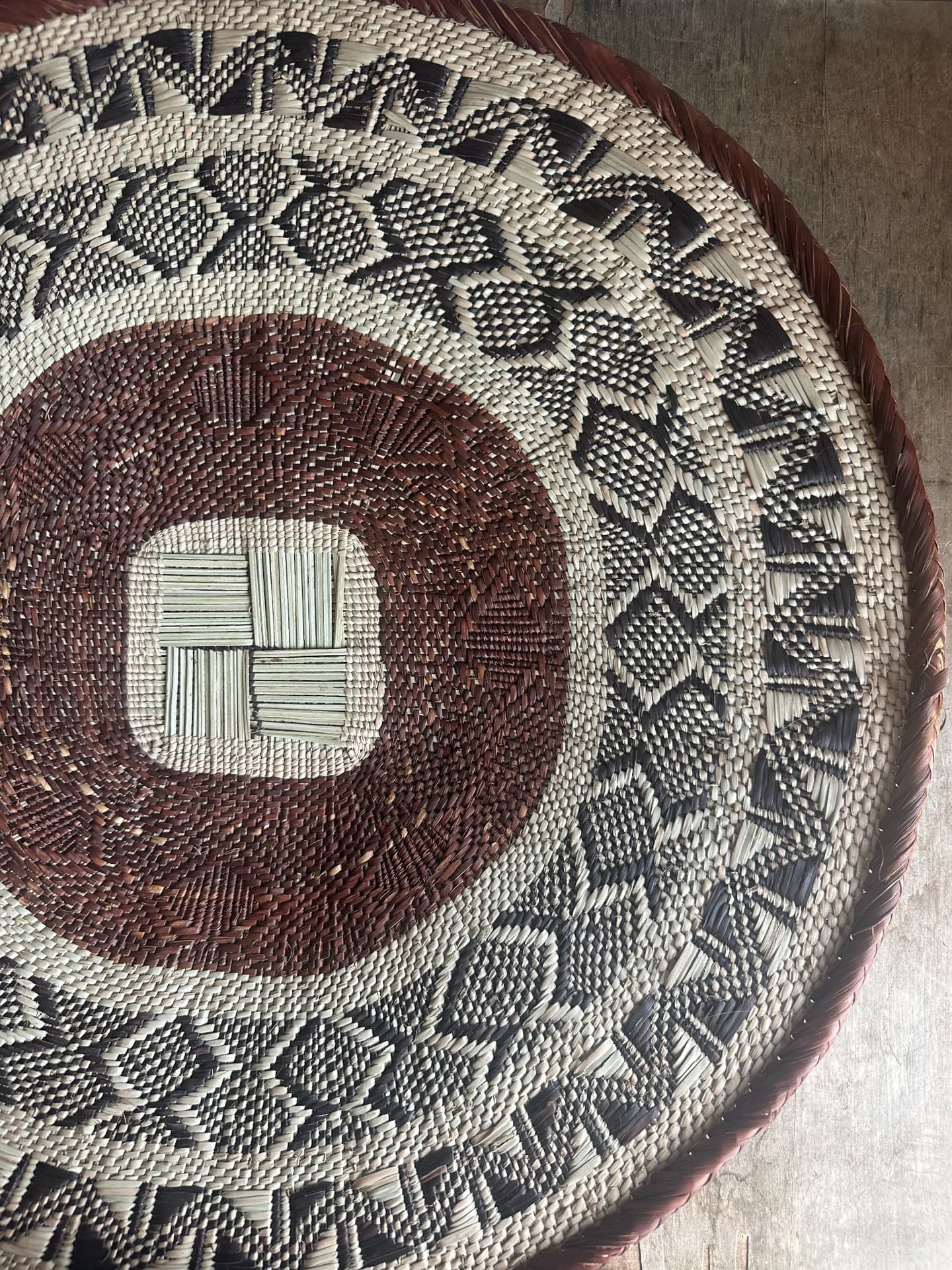 アフリカンバスケット