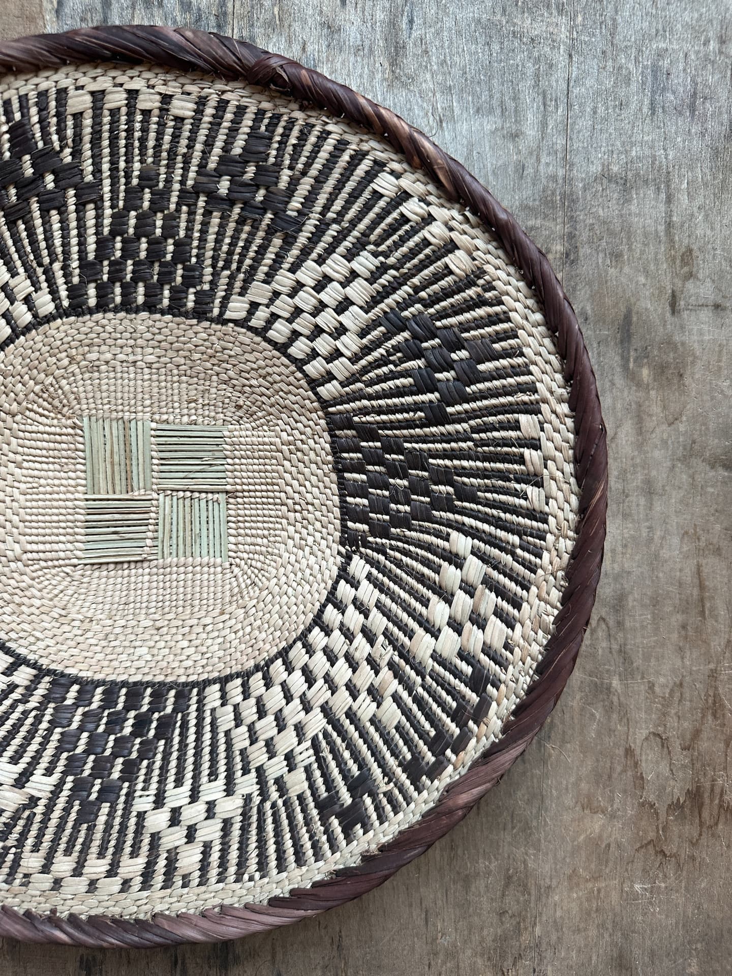 アフリカンバスケット