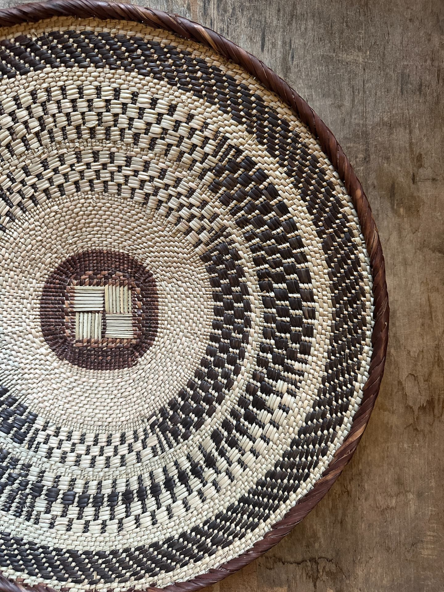 アフリカンバスケット